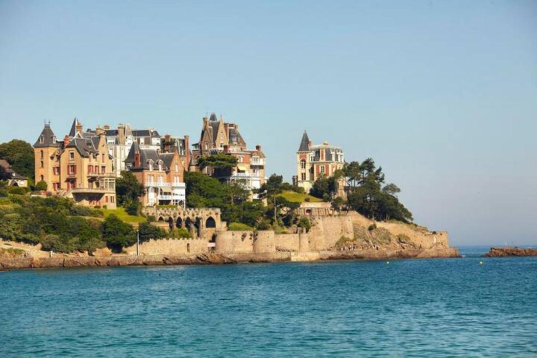 Rosa*Studio *Belle Vue Mer*Dinard* Exterior photo